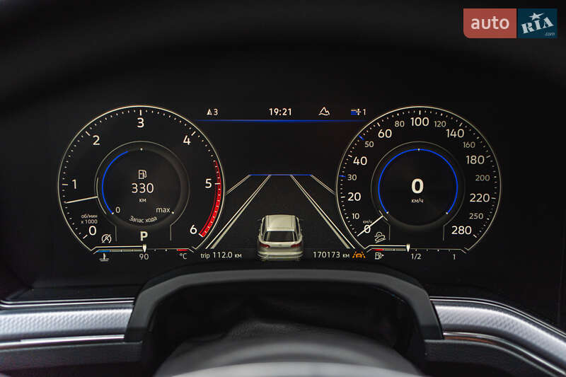 Позашляховик / Кросовер Volkswagen Touareg 2019 в Луцьку