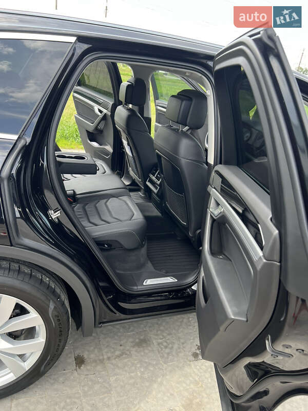 Внедорожник / Кроссовер Volkswagen Touareg 2019 в Львове фото 16 Внедорожник / Кроссовер Volkswagen Touareg 2019 в Львове