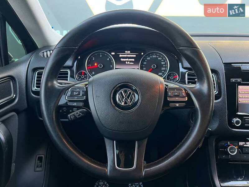 Позашляховик / Кросовер Volkswagen Touareg 2013 в Хмельницькому фото 19 Позашляховик / Кросовер Volkswagen Touareg 2013 в Хмельницькому