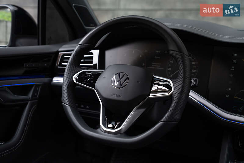 Позашляховик / Кросовер Volkswagen Touareg 2023 в Києві фото 16 Позашляховик / Кросовер Volkswagen Touareg 2023 в Києві