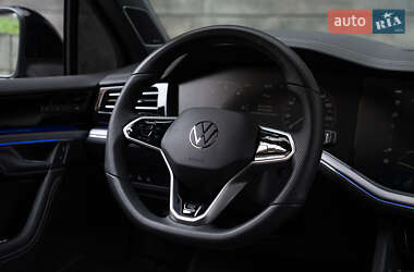 Внедорожник / Кроссовер Volkswagen Touareg 2023 в 