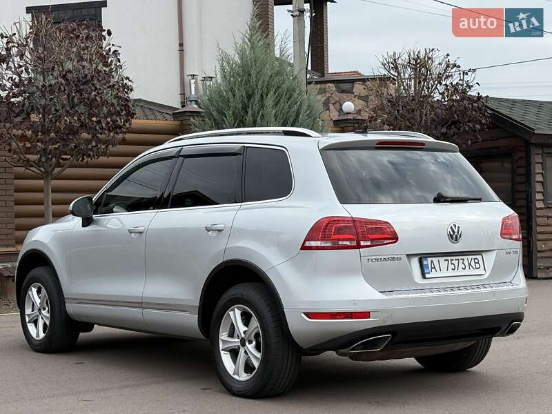 Позашляховик / Кросовер Volkswagen Touareg 2012 в Києві фото 21 Позашляховик / Кросовер Volkswagen Touareg 2012 в Києві