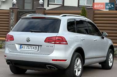 Внедорожник / Кроссовер Volkswagen Touareg 2012 в 