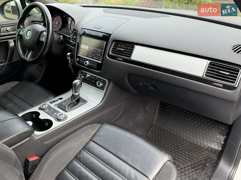 Позашляховик / Кросовер Volkswagen Touareg 2012 в Києві фото 57 Позашляховик / Кросовер Volkswagen Touareg 2012 в Києві