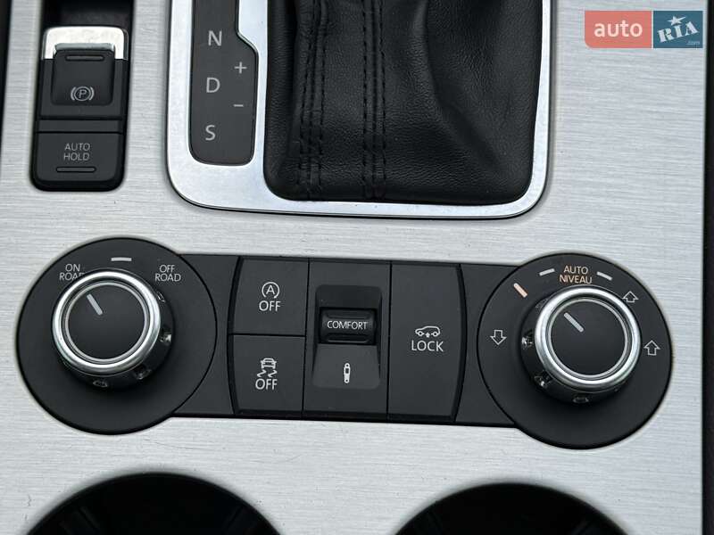 Позашляховик / Кросовер Volkswagen Touareg 2012 в Києві фото 73 Позашляховик / Кросовер Volkswagen Touareg 2012 в Києві
