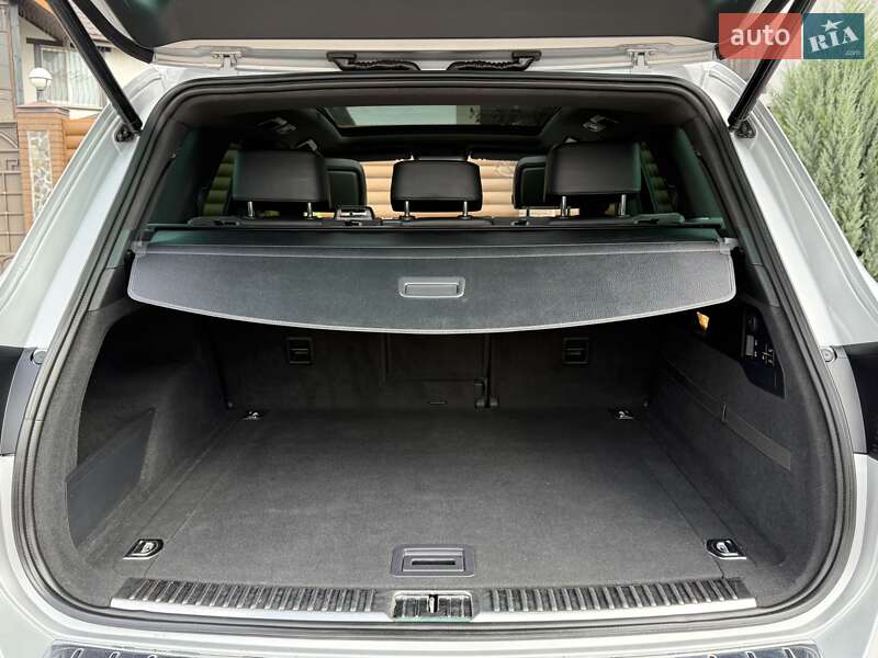 Позашляховик / Кросовер Volkswagen Touareg 2012 в Києві фото 79 Позашляховик / Кросовер Volkswagen Touareg 2012 в Києві