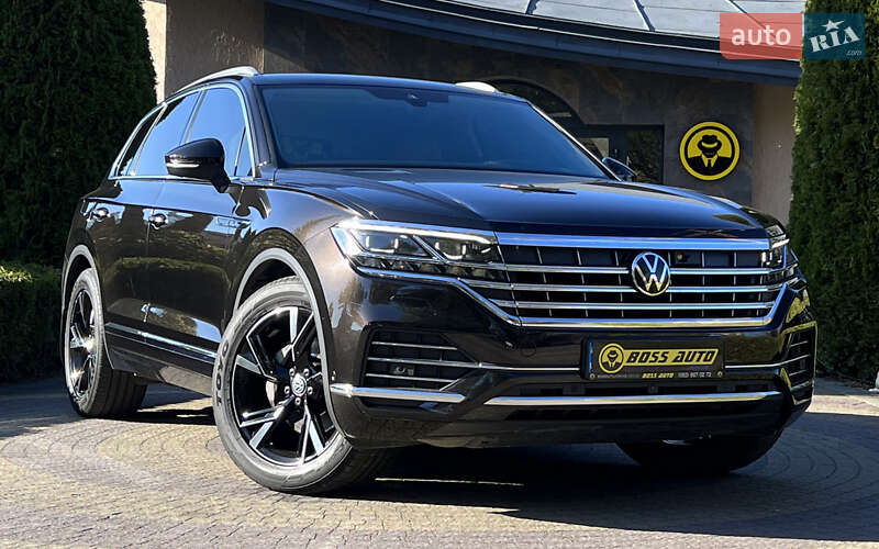 Позашляховик / Кросовер Volkswagen Touareg 2021 в Львові