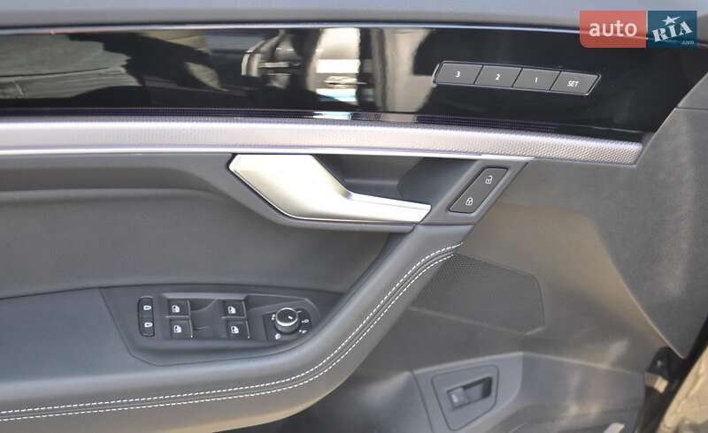 Позашляховик / Кросовер Volkswagen Touareg 2022 в Одесі