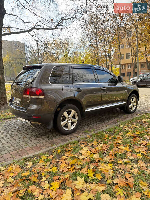 Внедорожник / Кроссовер Volkswagen Touareg 2007 в Харькове