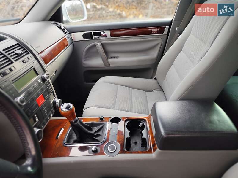 Позашляховик / Кросовер Volkswagen Touareg 2003 в Рахові