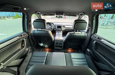 Внедорожник / Кроссовер Volkswagen Touareg 2016 в 