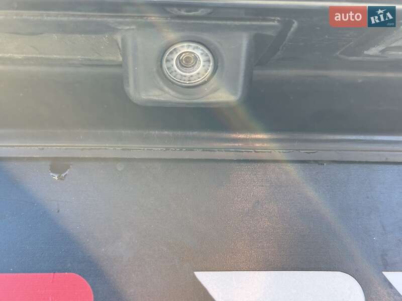 Позашляховик / Кросовер Volkswagen Touareg 2016 в Львові фото 17 Позашляховик / Кросовер Volkswagen Touareg 2016 в Львові