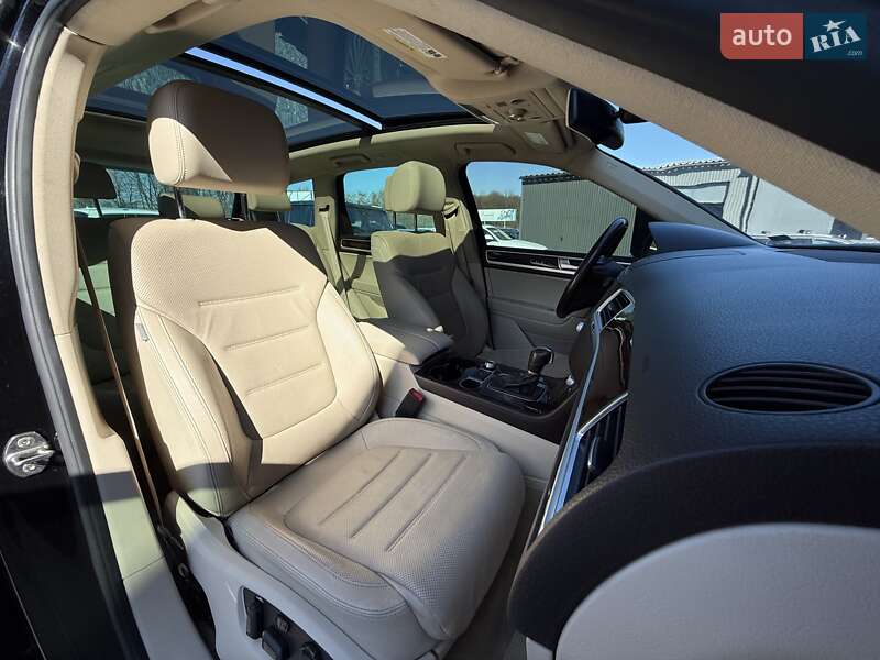 Позашляховик / Кросовер Volkswagen Touareg 2016 в Львові фото 48 Позашляховик / Кросовер Volkswagen Touareg 2016 в Львові