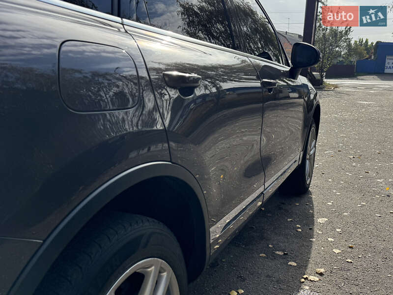 Внедорожник / Кроссовер Volkswagen Touareg 2011 в Смеле фото 17 Внедорожник / Кроссовер Volkswagen Touareg 2011 в Смеле