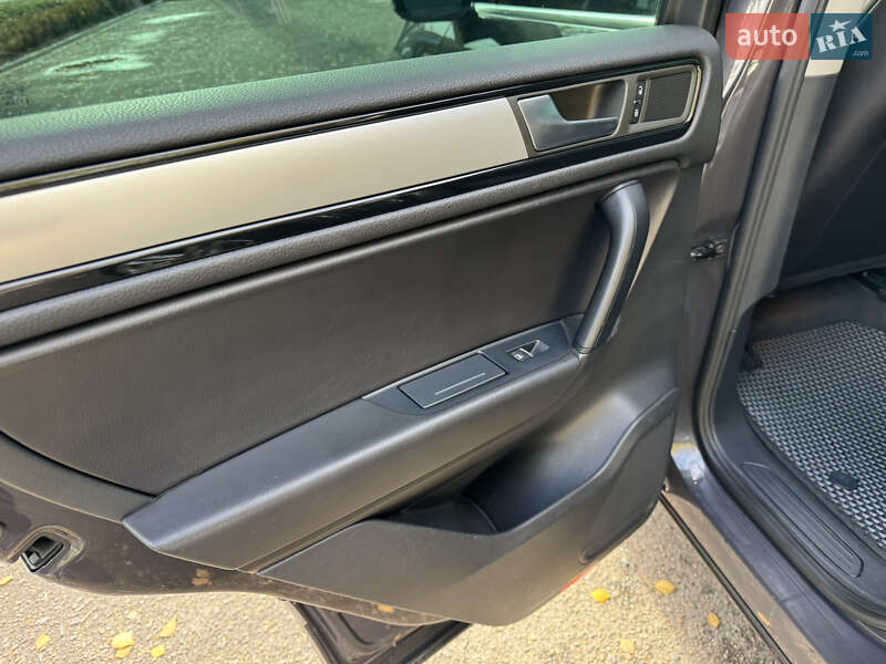 Внедорожник / Кроссовер Volkswagen Touareg 2011 в Смеле фото 48 Внедорожник / Кроссовер Volkswagen Touareg 2011 в Смеле