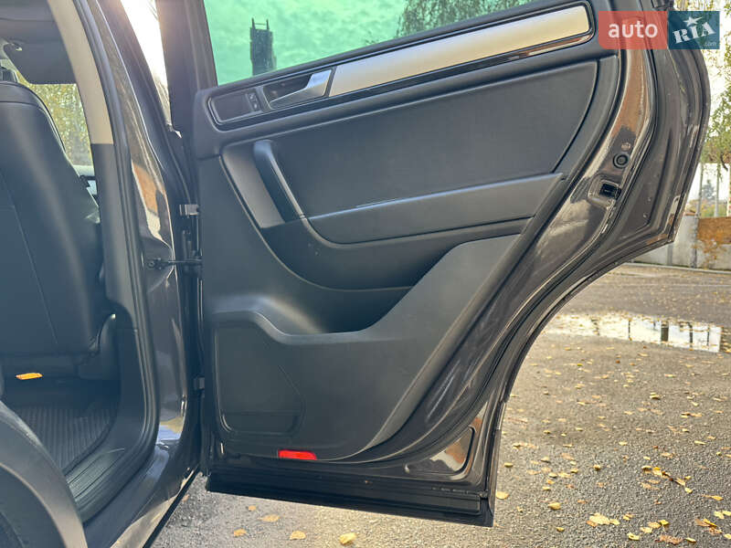 Внедорожник / Кроссовер Volkswagen Touareg 2011 в Смеле фото 53 Внедорожник / Кроссовер Volkswagen Touareg 2011 в Смеле