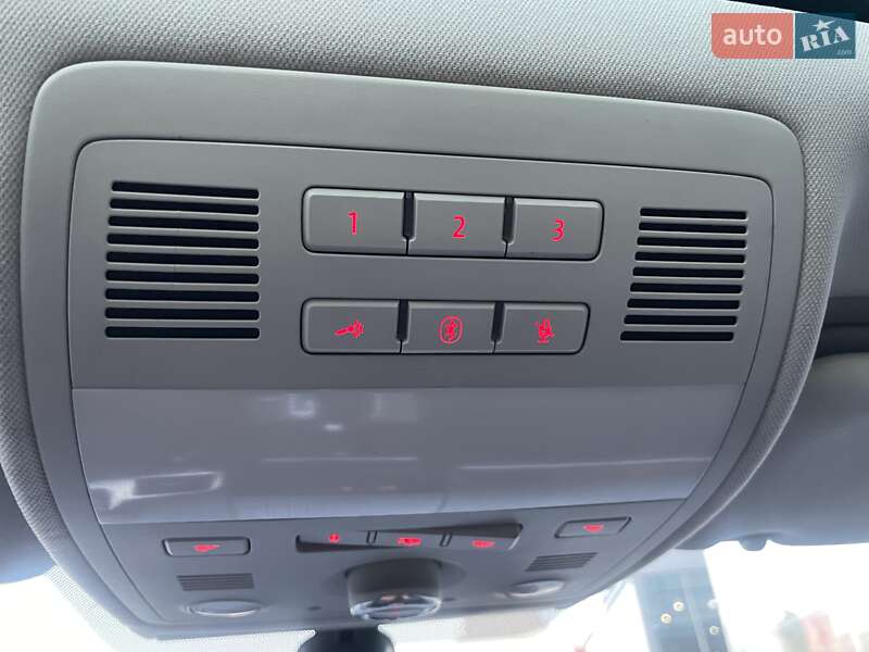 Внедорожник / Кроссовер Volkswagen Touareg 2010 в Хмельницком фото 54 Внедорожник / Кроссовер Volkswagen Touareg 2010 в Хмельницком