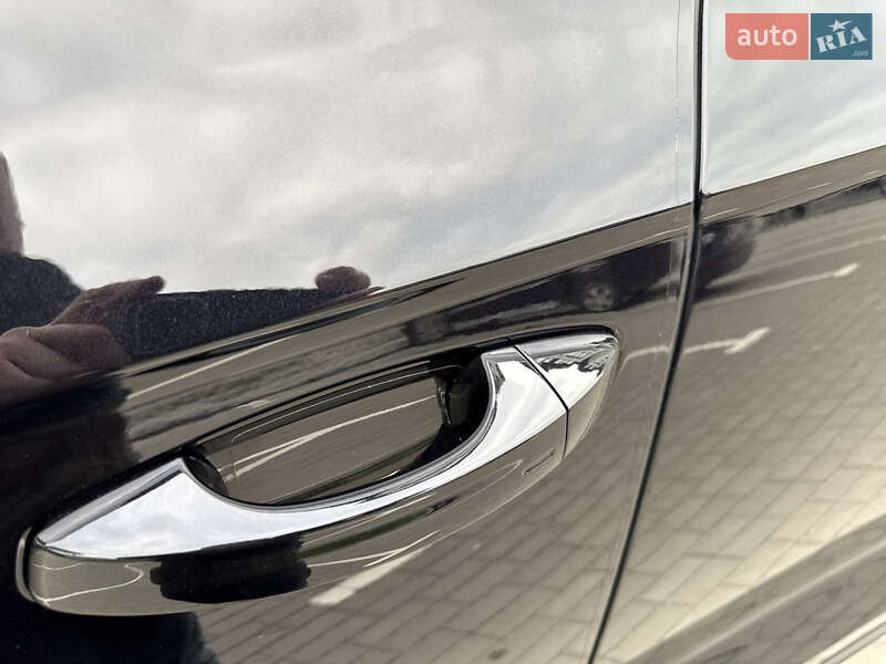 Внедорожник / Кроссовер Volkswagen Touareg 2019 в Дубно