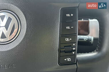 Внедорожник / Кроссовер Volkswagen Touareg 2007 в 