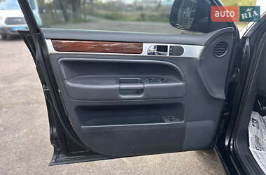 Внедорожник / Кроссовер Volkswagen Touareg 2007 в 