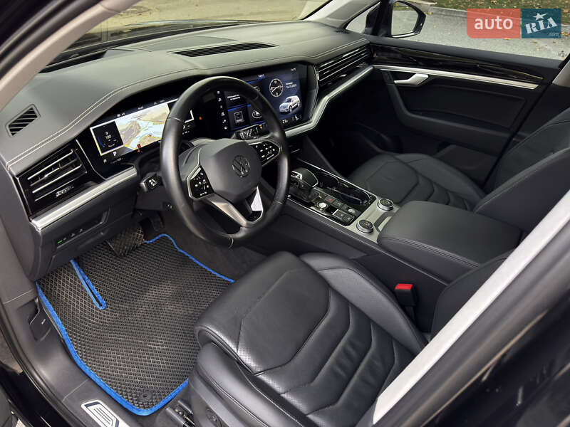Внедорожник / Кроссовер Volkswagen Touareg 2021 в Днепре