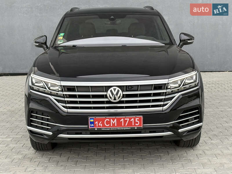 Внедорожник / Кроссовер Volkswagen Touareg 2019 в Львове