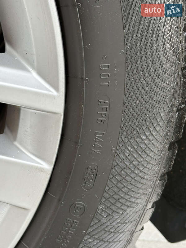 Внедорожник / Кроссовер Volkswagen Touareg 2019 в Львове