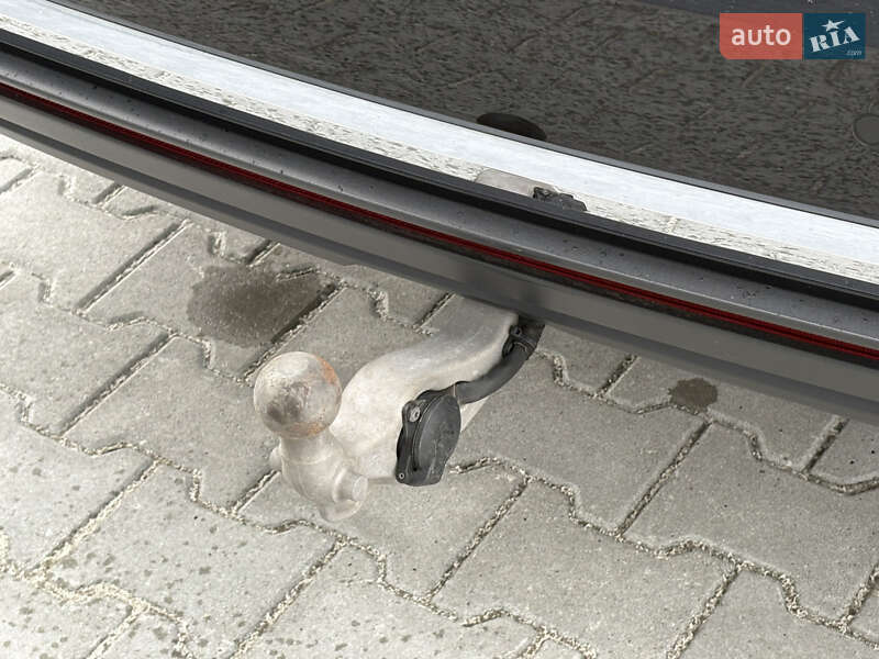 Внедорожник / Кроссовер Volkswagen Touareg 2019 в Львове