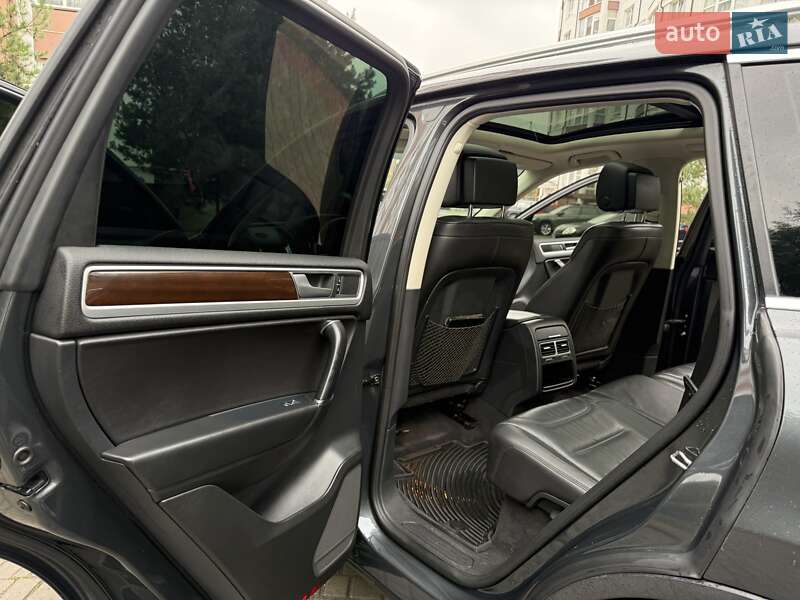 Позашляховик / Кросовер Volkswagen Touareg 2015 в Івано-Франківську фото 34 Позашляховик / Кросовер Volkswagen Touareg 2015 в Івано-Франківську