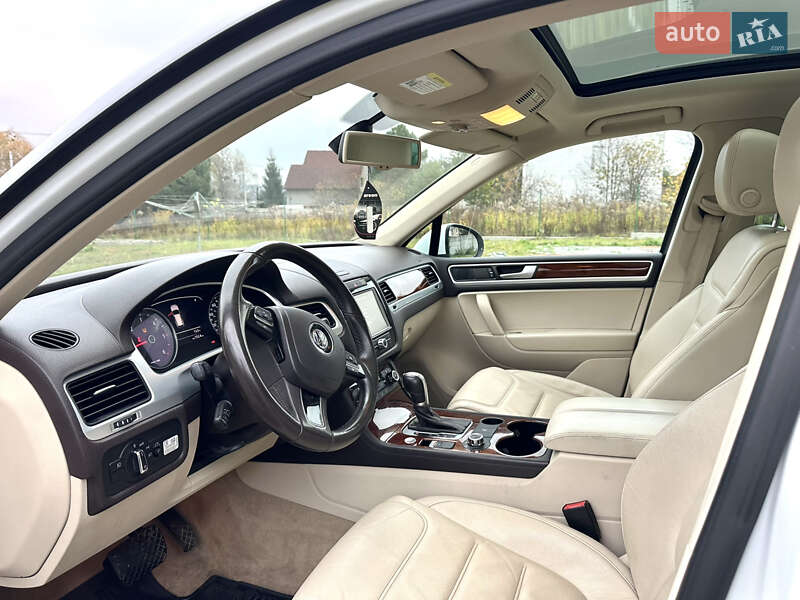 Внедорожник / Кроссовер Volkswagen Touareg 2014 в Киеве фото 20 Внедорожник / Кроссовер Volkswagen Touareg 2014 в Киеве