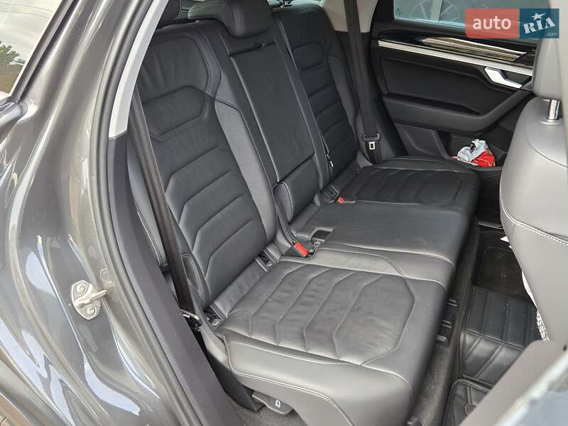 Внедорожник / Кроссовер Volkswagen Touareg 2022 в Киеве фото 15 Внедорожник / Кроссовер Volkswagen Touareg 2022 в Киеве