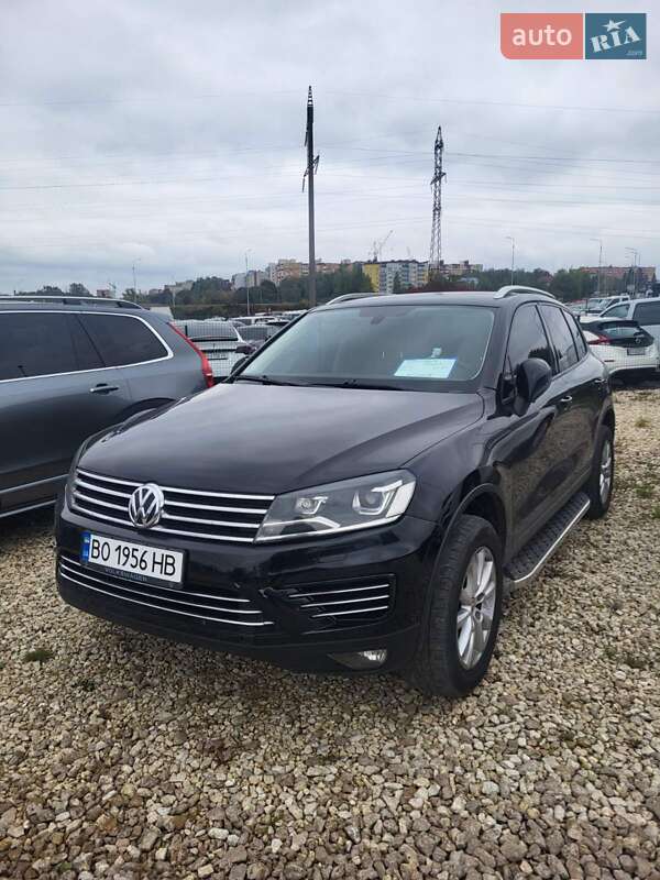 Внедорожник / Кроссовер Volkswagen Touareg 2017 в Тернополе
