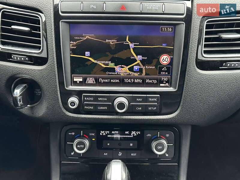 Внедорожник / Кроссовер Volkswagen Touareg 2017 в Тернополе