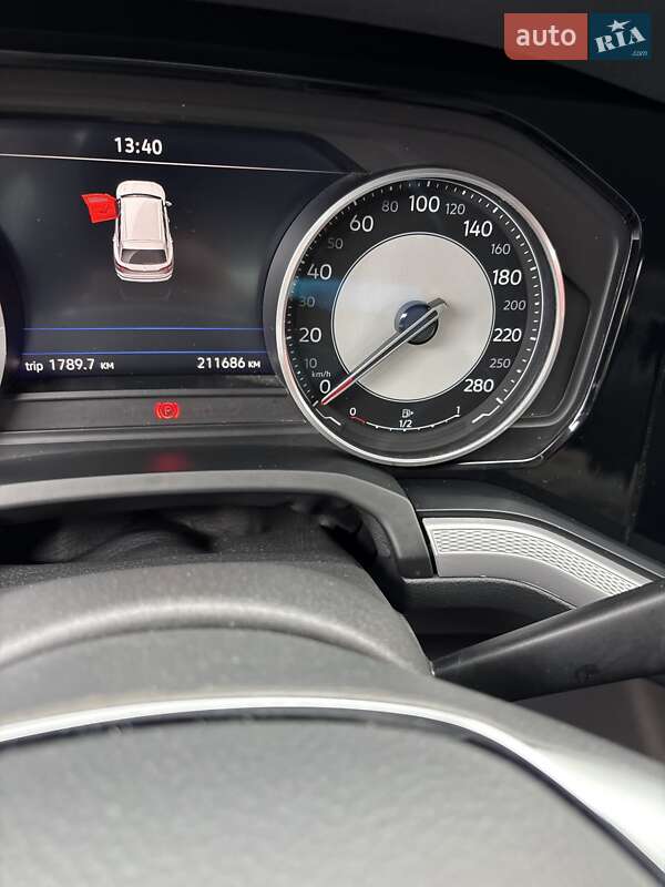 Позашляховик / Кросовер Volkswagen Touareg 2018 в Тячеві фото 5 Позашляховик / Кросовер Volkswagen Touareg 2018 в Тячеві