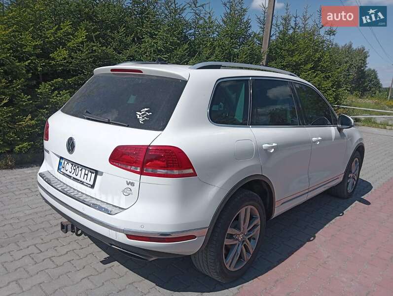 Позашляховик / Кросовер Volkswagen Touareg 2014 в Шепетівці