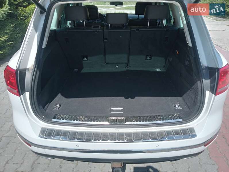 Позашляховик / Кросовер Volkswagen Touareg 2014 в Шепетівці