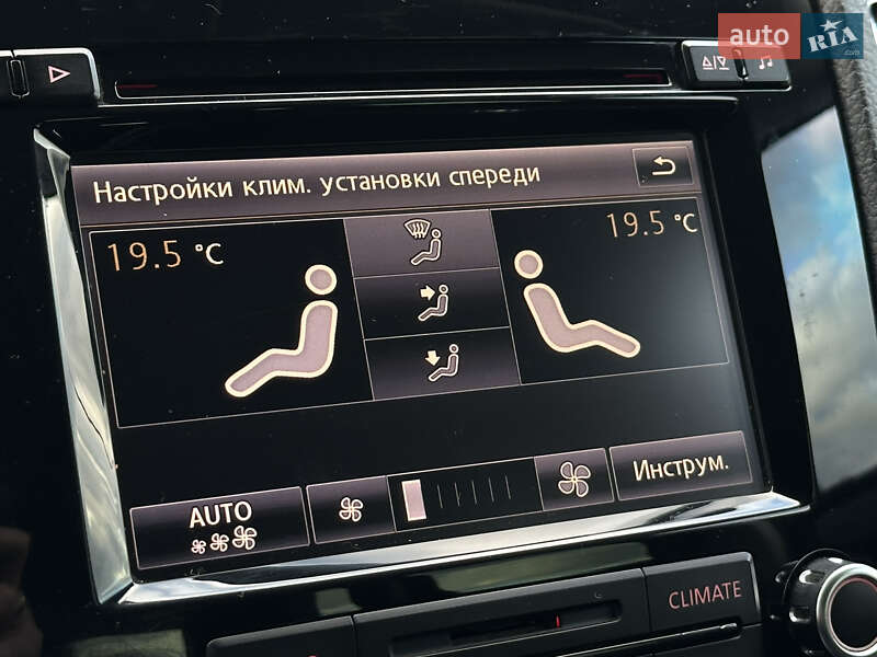 Позашляховик / Кросовер Volkswagen Touareg 2012 в Тернополі