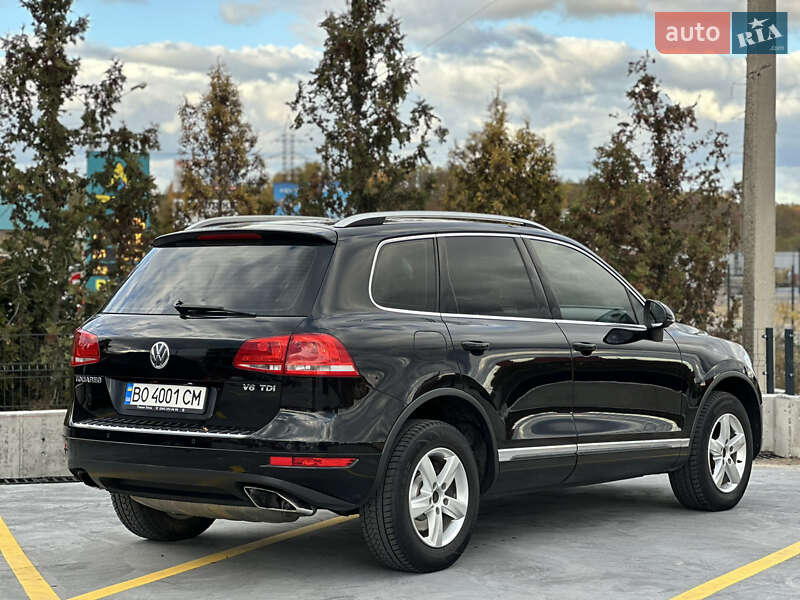 Позашляховик / Кросовер Volkswagen Touareg 2012 в Тернополі