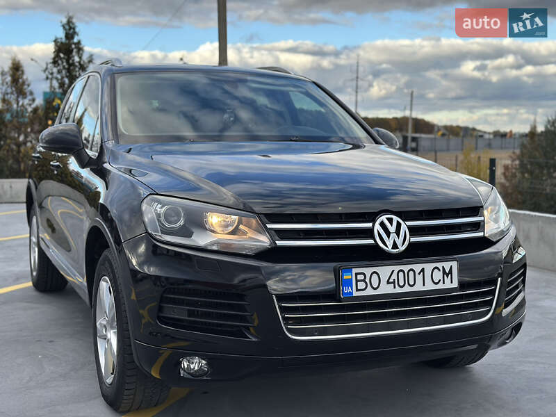 Позашляховик / Кросовер Volkswagen Touareg 2012 в Тернополі