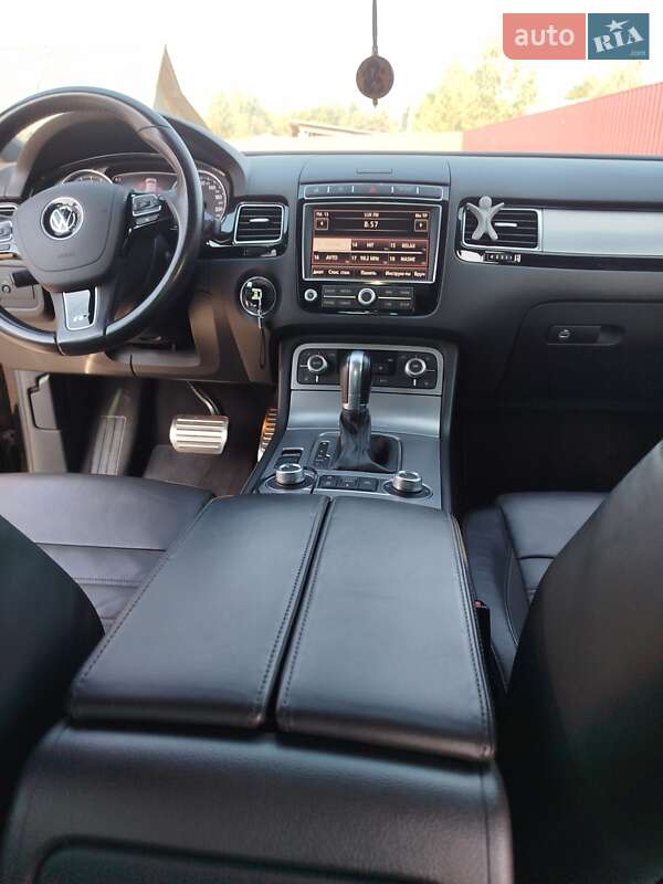 Внедорожник / Кроссовер Volkswagen Touareg 2015 в Романове фото 5 Внедорожник / Кроссовер Volkswagen Touareg 2015 в Романове