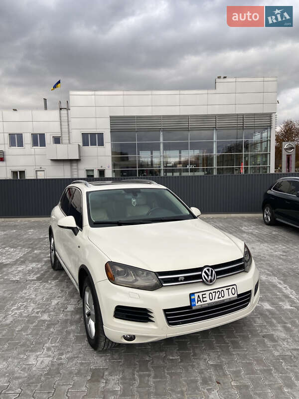Позашляховик / Кросовер Volkswagen Touareg 2012 в Кривому Розі