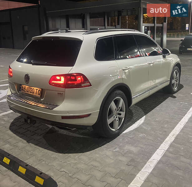 Позашляховик / Кросовер Volkswagen Touareg 2012 в Кривому Розі