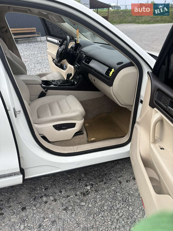 Внедорожник / Кроссовер Volkswagen Touareg 2011 в Фастове фото 4 Внедорожник / Кроссовер Volkswagen Touareg 2011 в Фастове