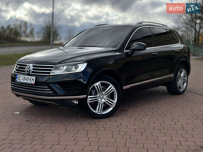 Внедорожник / Кроссовер Volkswagen Touareg 2016 в Львове