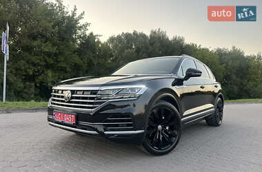 Позашляховик / Кросовер Volkswagen Touareg 2019 в Бродах