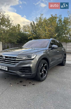 Внедорожник / Кроссовер Volkswagen Touareg 2020 в Кривом Роге