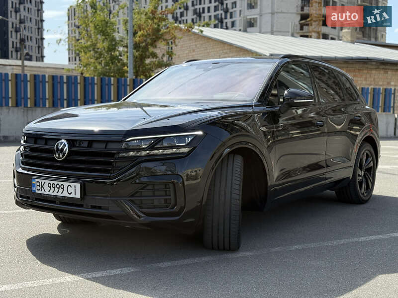Позашляховик / Кросовер Volkswagen Touareg 2023 в Києві