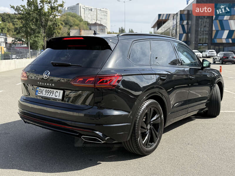 Позашляховик / Кросовер Volkswagen Touareg 2023 в Києві