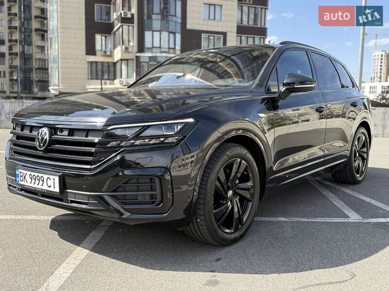 Позашляховик / Кросовер Volkswagen Touareg 2023 в Києві