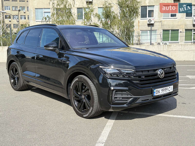 Позашляховик / Кросовер Volkswagen Touareg 2023 в Києві
